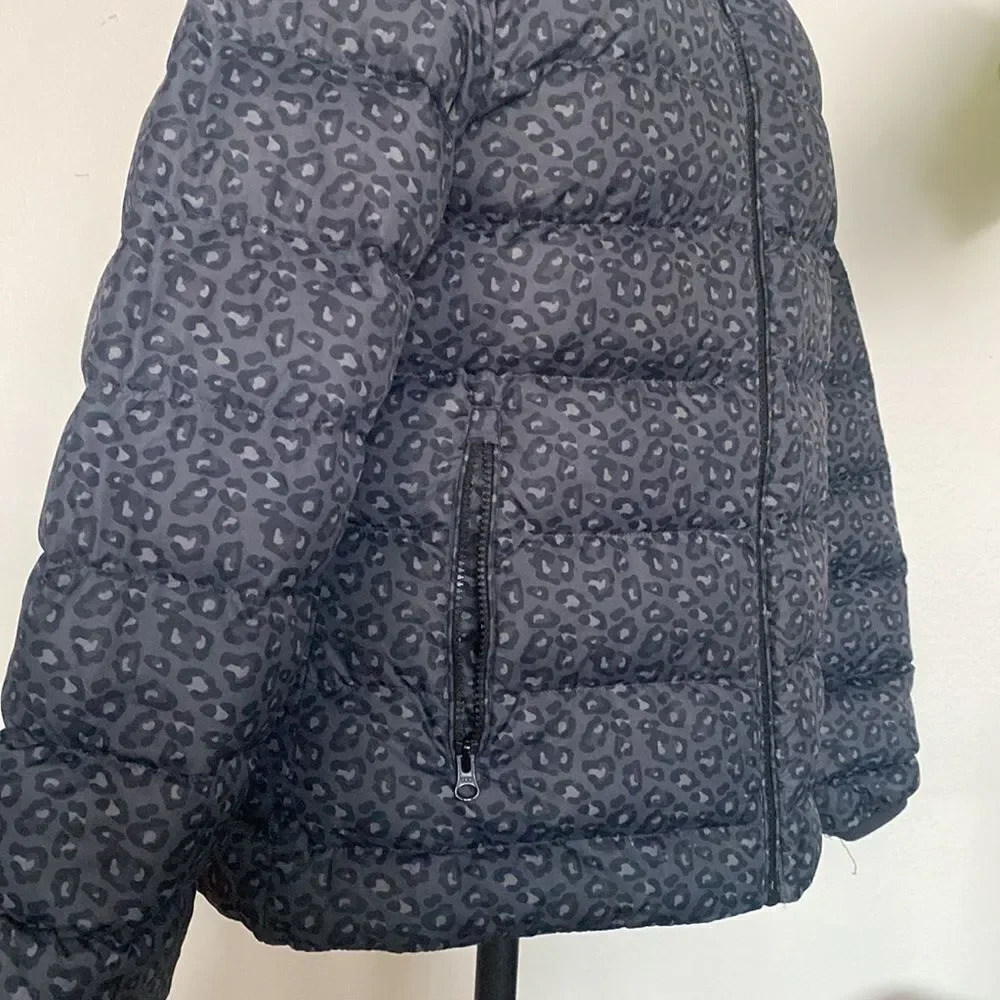 Helly Hansen sz M Ebony Leopard Svalbard down zip up puffer hooded great… - Picture 5 of 16